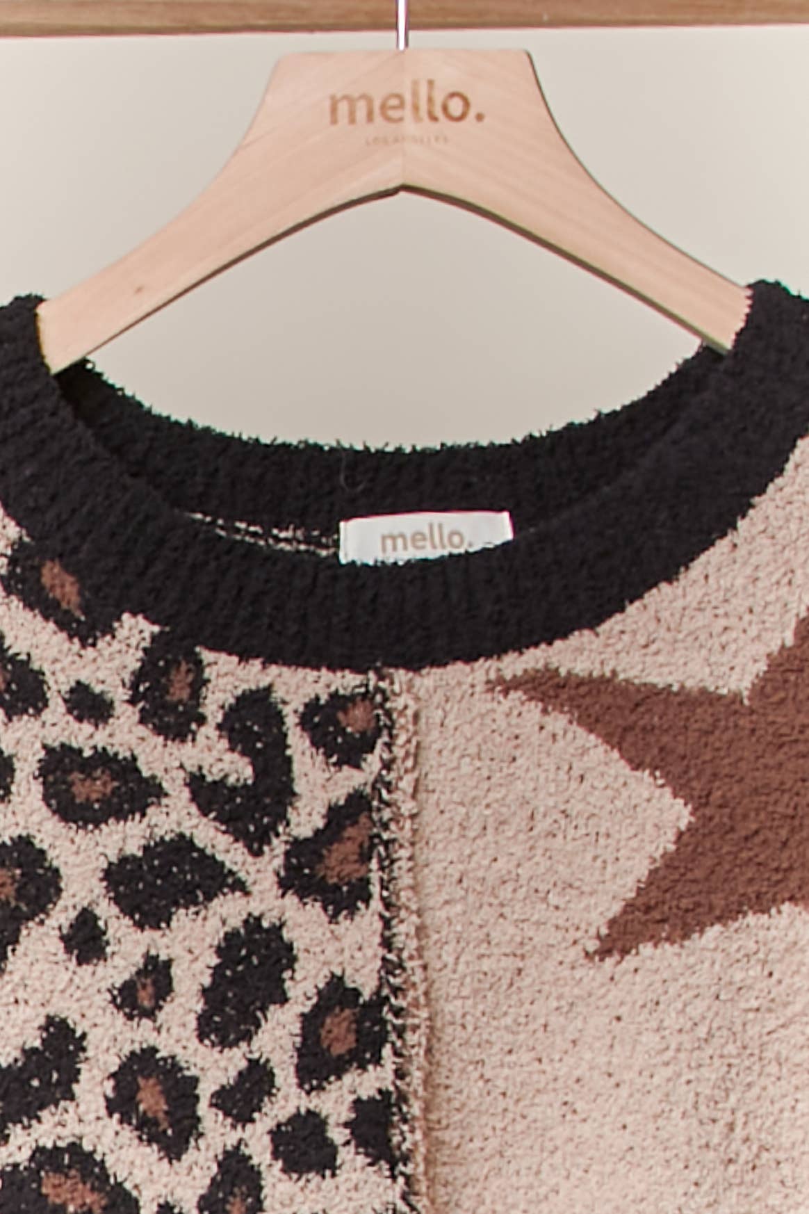 Leopard Star Wide Sleeve Sweater