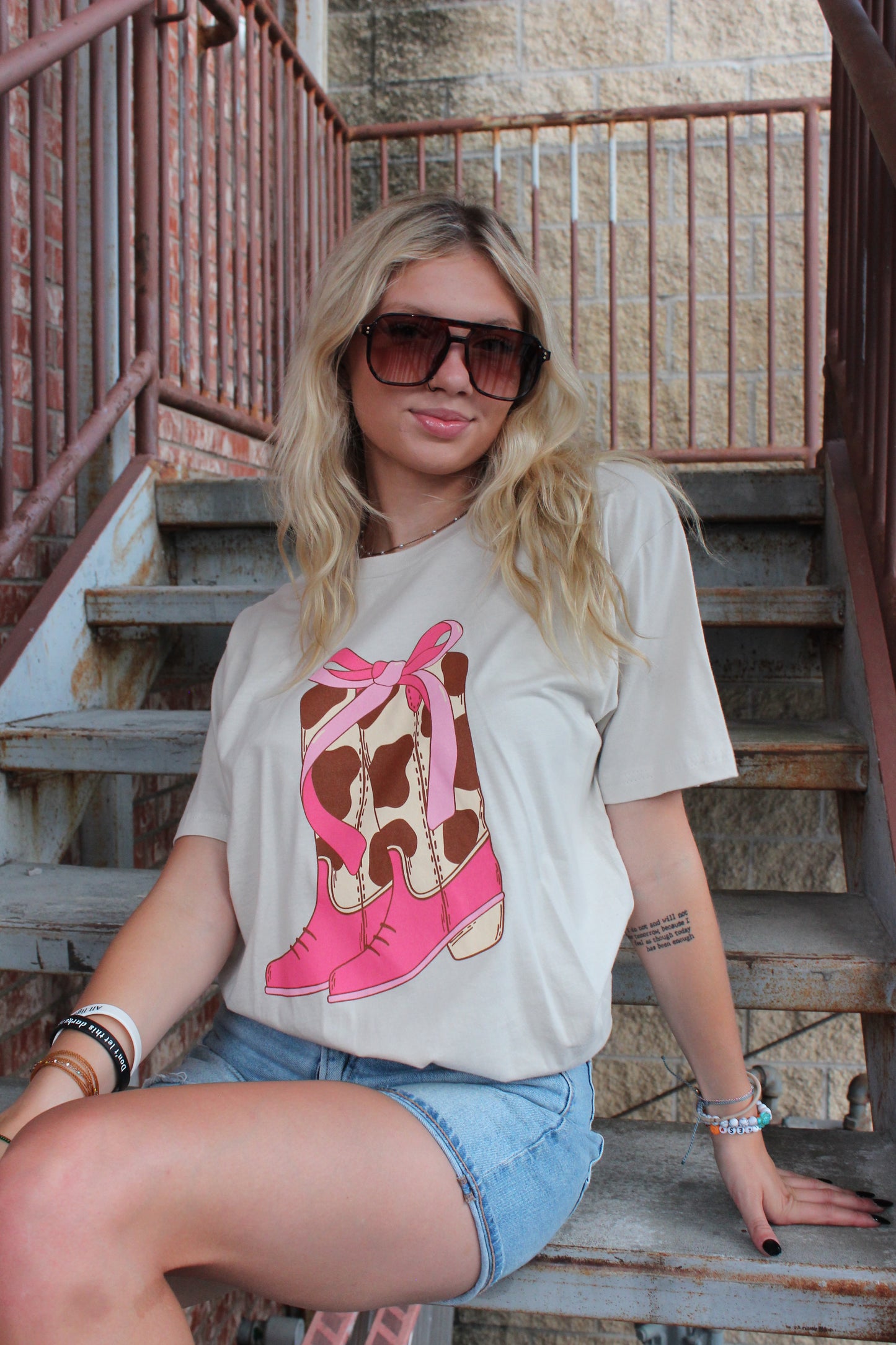 Cow Bow Boot Tee