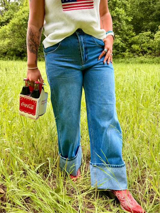 Cuffed Wide Barrel Jean