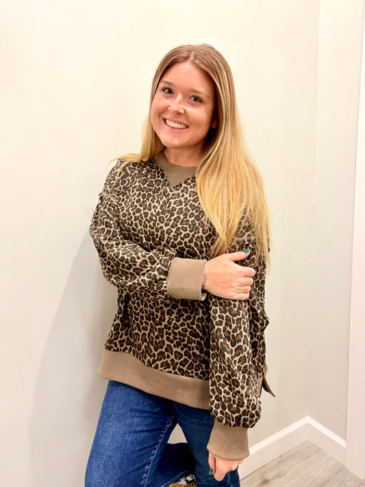 Cocoa Leopard Crewneck