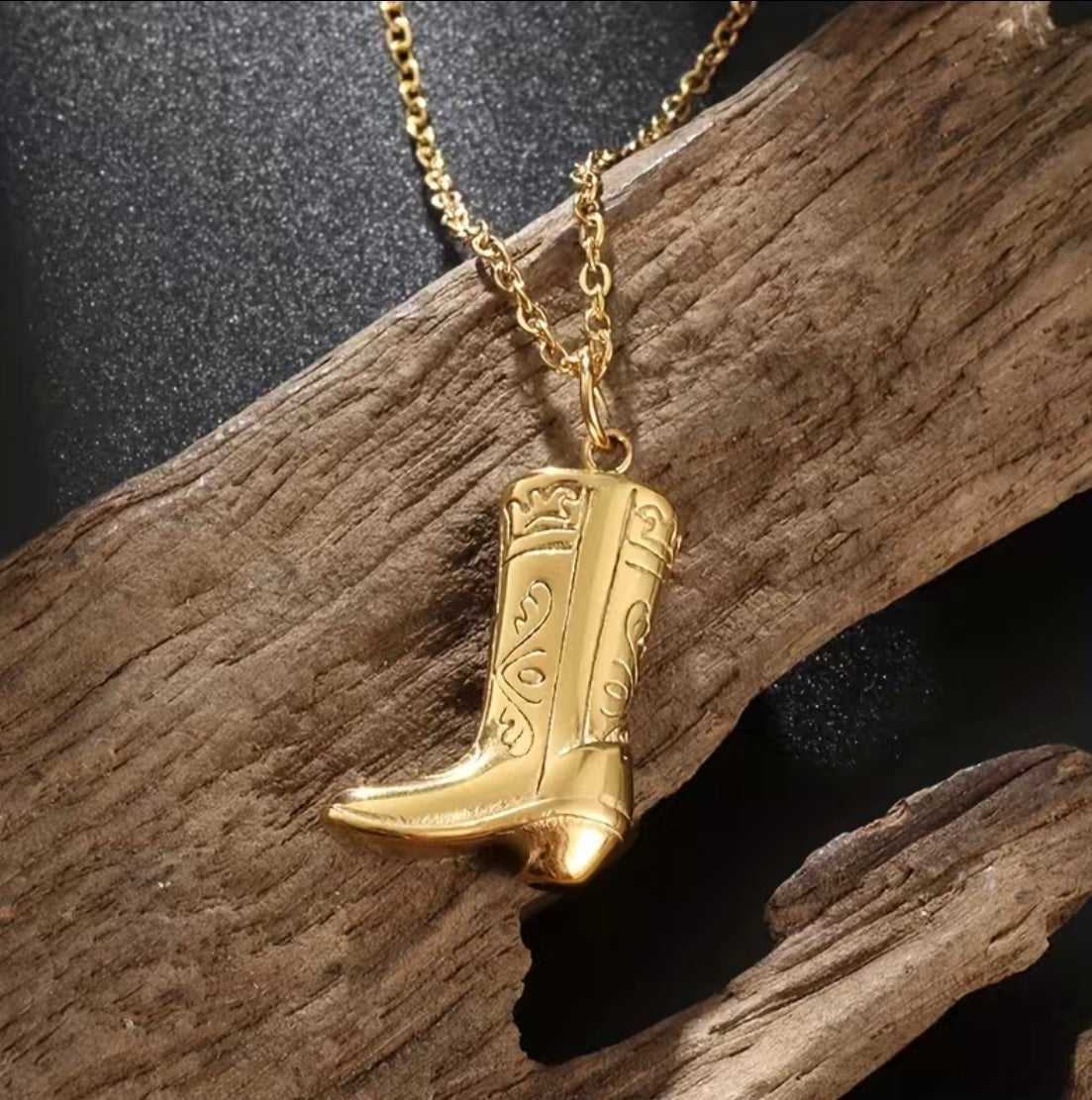 Cowgirl hot sale boot necklace