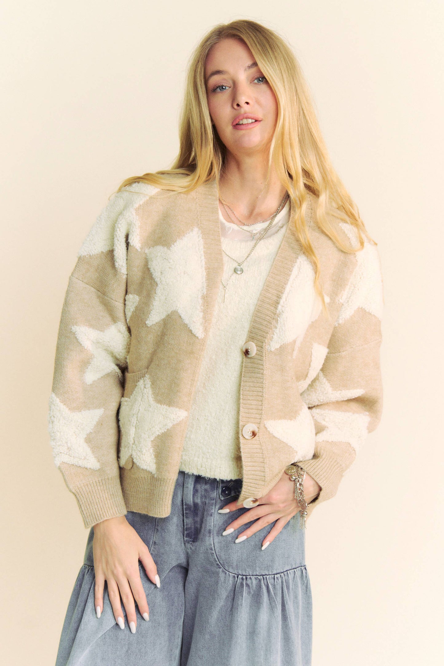 FUZZY KNIT STAR CARDIGAN
