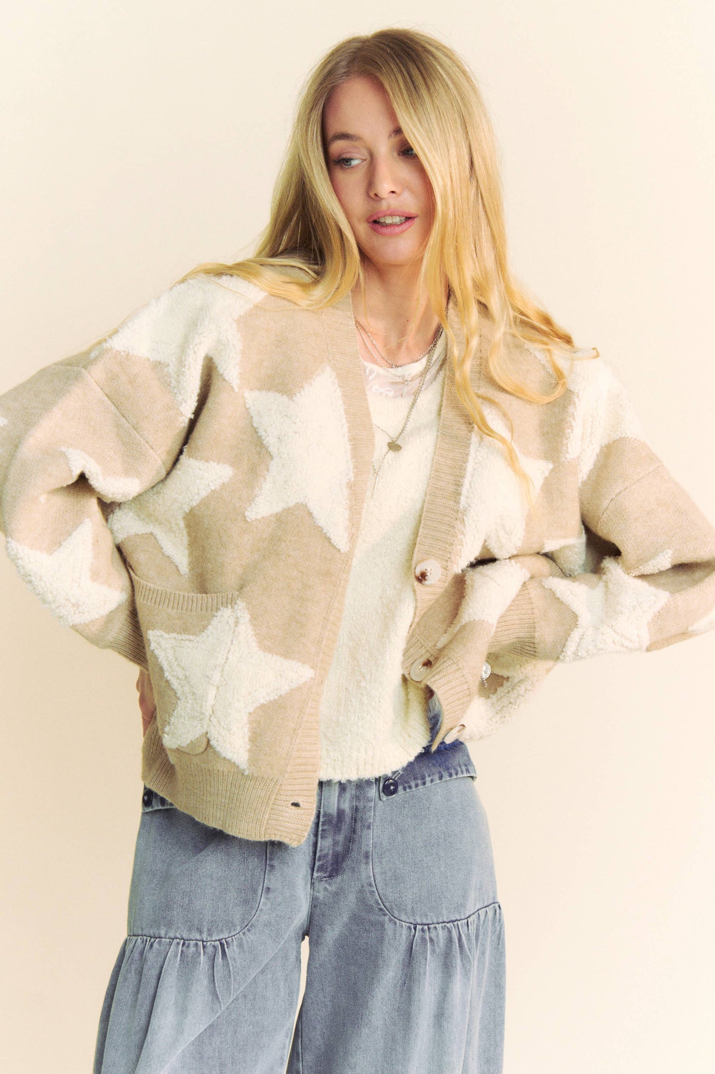 FUZZY KNIT STAR CARDIGAN